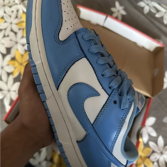 Nike Dunk Low UNC - Picture 6 of 7